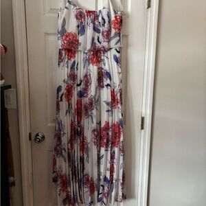 NWT - Bisou  Bisou Floral Dress with Pink and Purple Accents